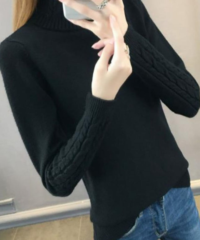 Damski sweter typu golf z plecionką