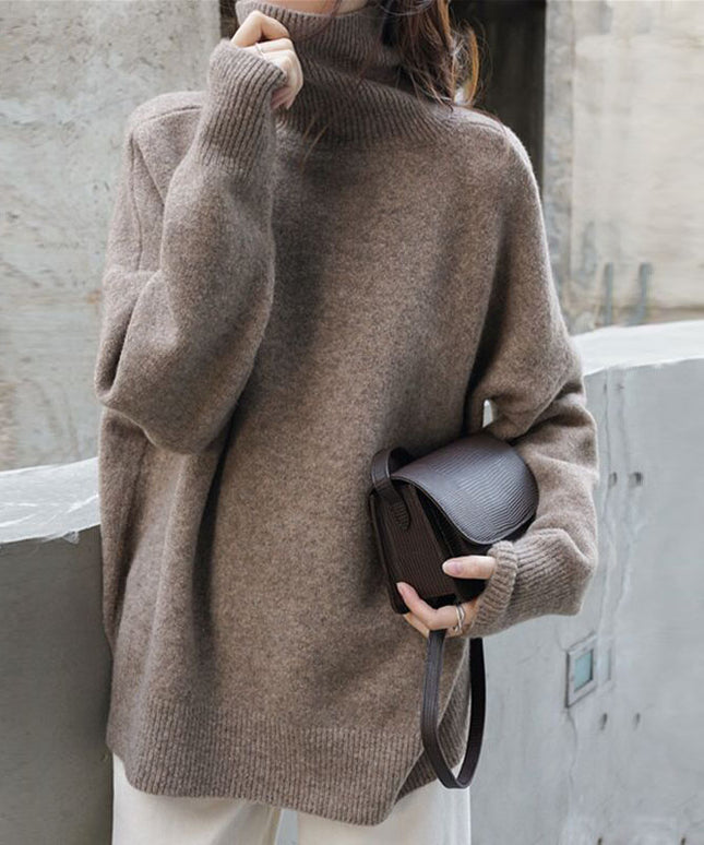 Damski sweter z golfem o luźnym kroju