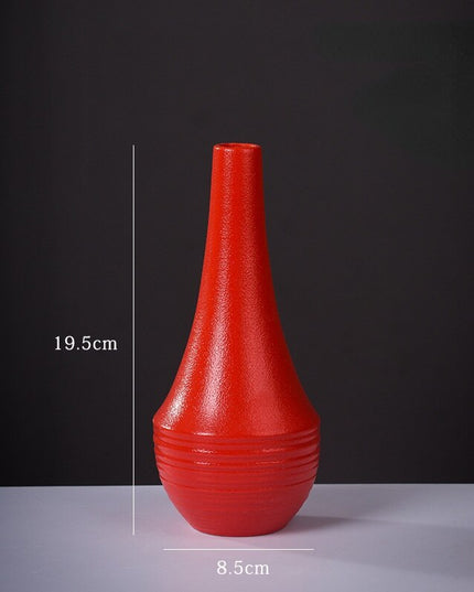 Wazon ceramiczny w czerwonym kolorze