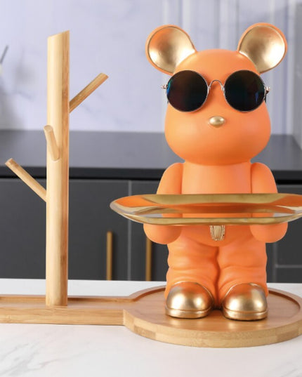 Figurka funkcjonalna miś w okularach z tacą