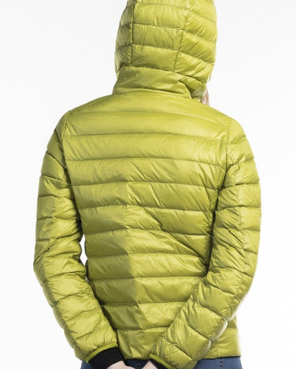 Damska kurtka przejściowa pikowana z kapturem w letnich kolorach