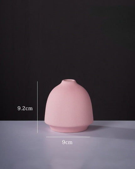 Wazon ceramiczny w różowym kolorze