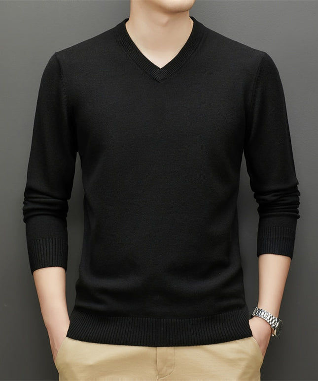 Klasyczny męski sweter z dekoltem w serek