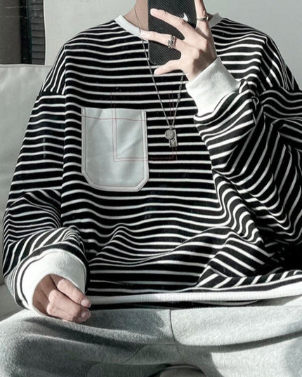 Męska bluza w paski z kieszonką