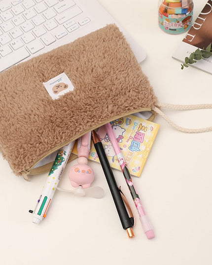 Kosmetyczka pluszowa z uchwytem