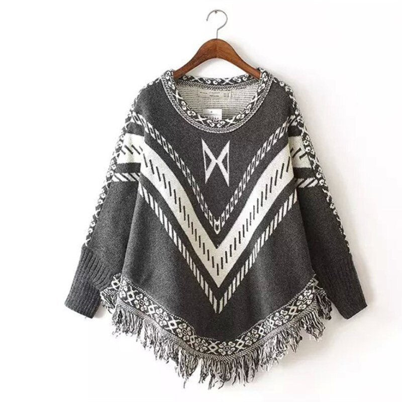 Damski sweter typu ponczo w azteckie wzory