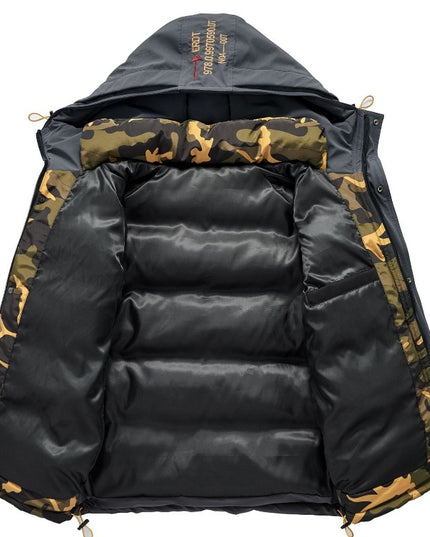 Męska kurtka zimowa pikowana z kapturem i wstawkami moro