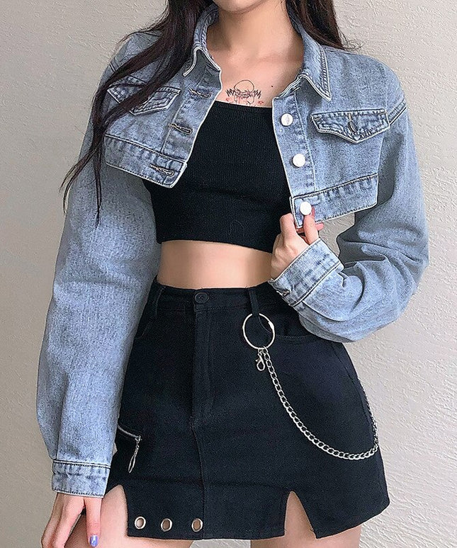 Damska kurtka jeansowa krótka o luźnym kroju