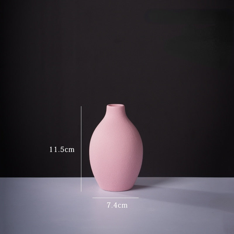 Wazon ceramiczny w różowym kolorze