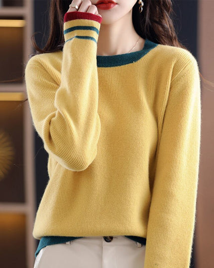 Damski sweter dziergany z kontrastowymi paskami