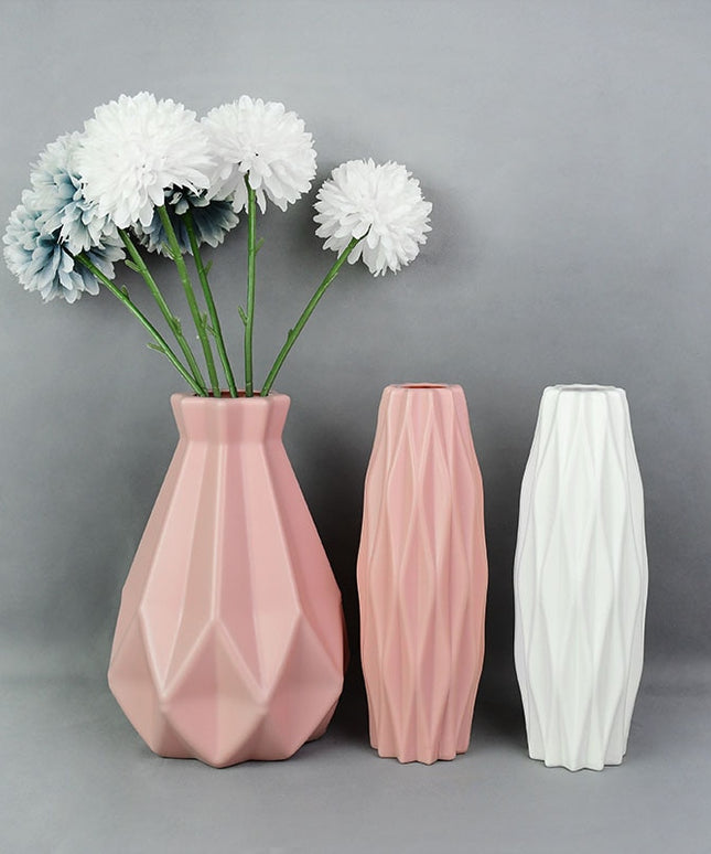 Wazon plastikowy dekoracyjny geometryczne wzory