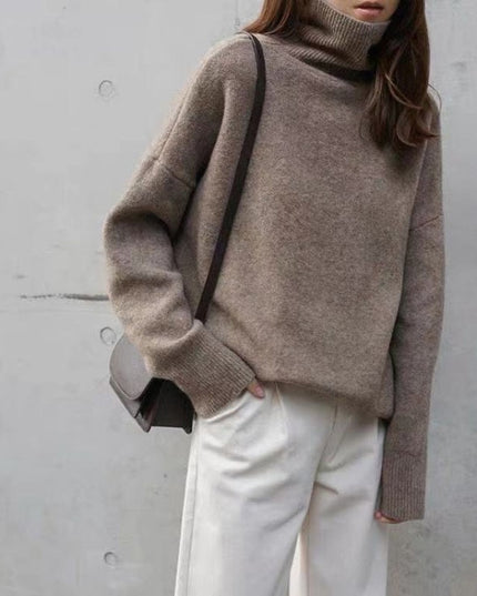 Damski sweter z golfem o luźnym kroju