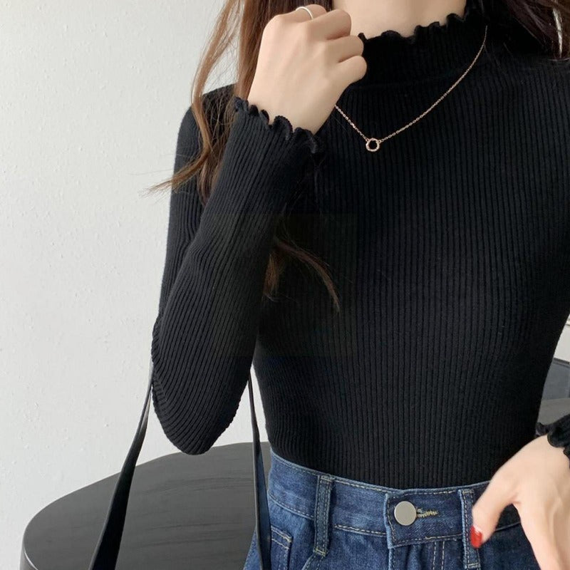 Damski sweter prążkowany z golfem zakończonym falbanką