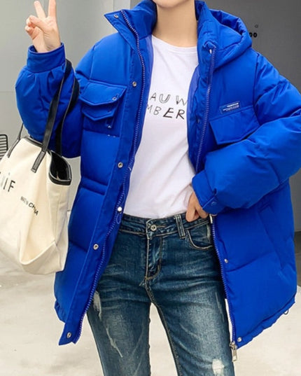 Damska kurtka zimowa taliowana z kapturem