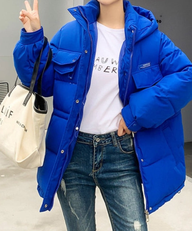 Damska kurtka zimowa taliowana z kapturem