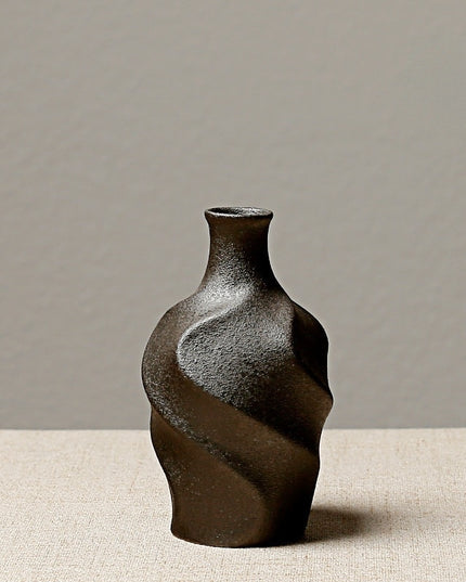 Wazon dekoracyjny elegancki w ciemnych kolorach