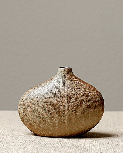 Wazon dekoracyjny elegancki w ciemnych kolorach