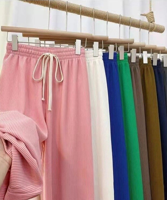 Damskie spodnie dresowe z prostymi nogawkami