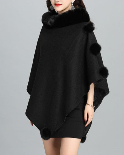 Damski sweter typu ponczo z futerkiem