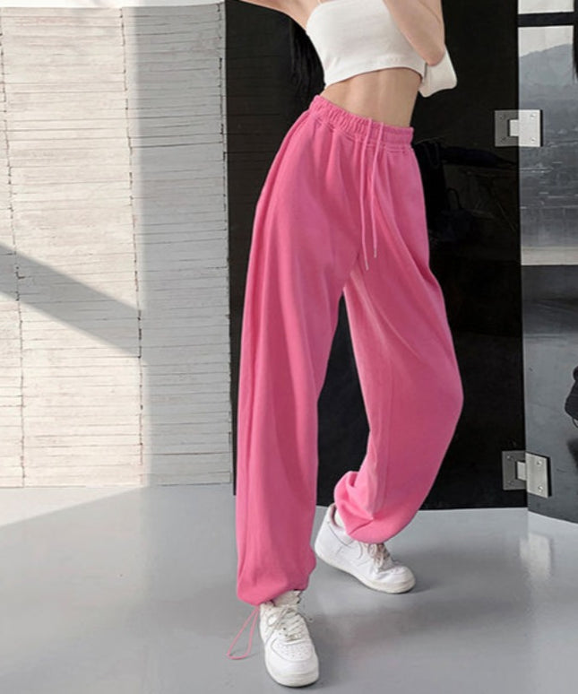 Damskie spodnie dresowe w pastelowych kolorach