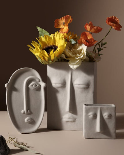 Wazon dekoracyjny ceramiczny z motywem twarzy