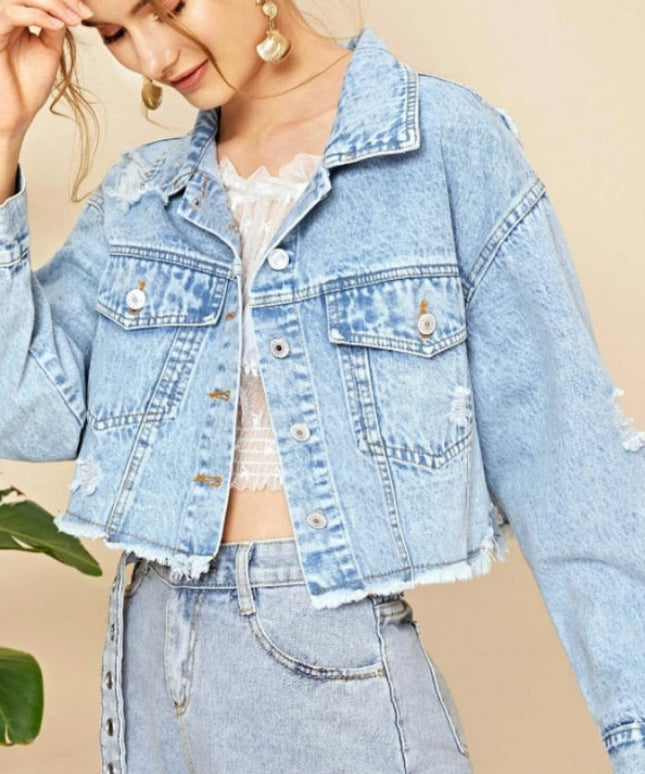 Damska kurtka jeansowa oversize z przetarciami