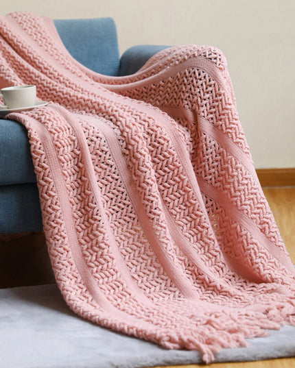 Ozdobny koc z plecioną fakturą