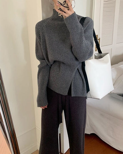 Damski sweter prążkowany z golfem zapinany na guzik