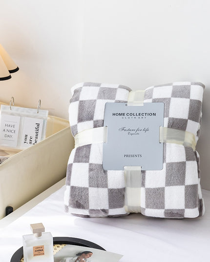 Miękki koc ozdobny w kratkę