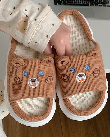 Miękkie klapki ze wzorem zwierzęcym