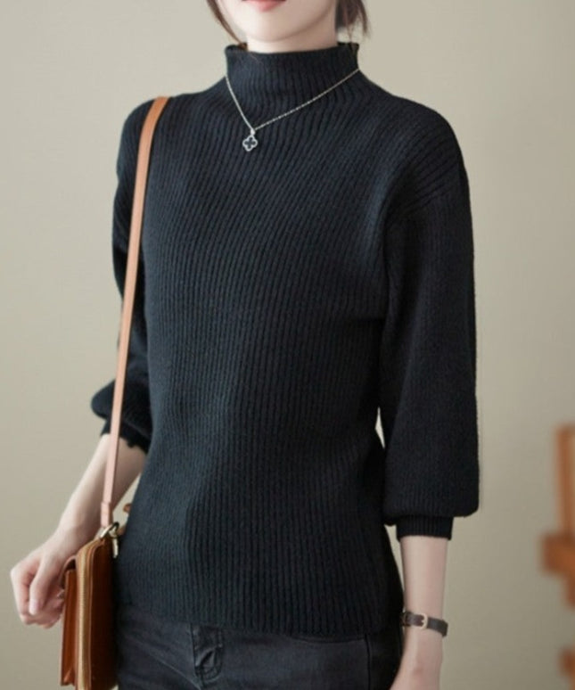 Damski sweter prążkowany z golfem i bufiastymi rękawami