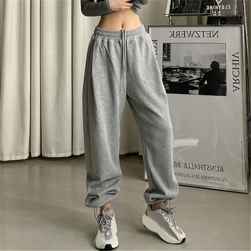 Damskie spodnie dresowe oversize