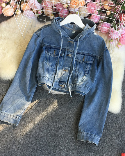 Damska kurtka jeansowa krótka z kapturem