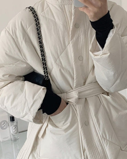 Damska kurtka zimowa wiązana w talii