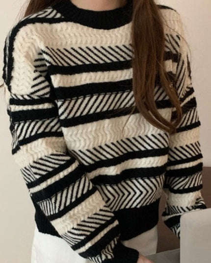 Damski sweter dziergany dwukolorowy