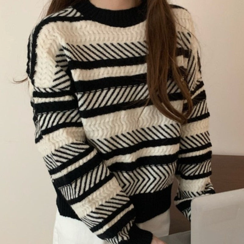Damski sweter dziergany dwukolorowy
