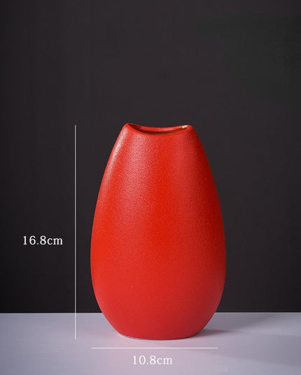 Wazon ceramiczny w czerwonym kolorze