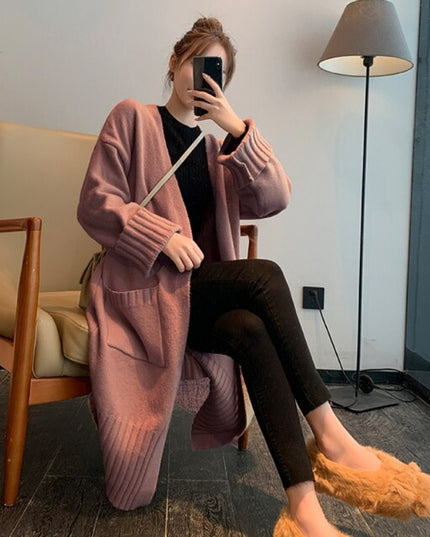 Damski sweter typu kardigan z kieszeniami