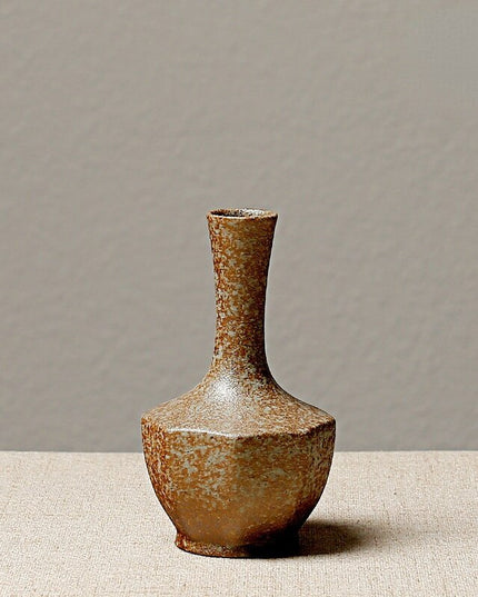 Wazon dekoracyjny elegancki w ciemnych kolorach