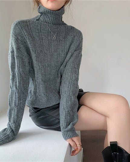 Damski sweter teksturowany z golfem