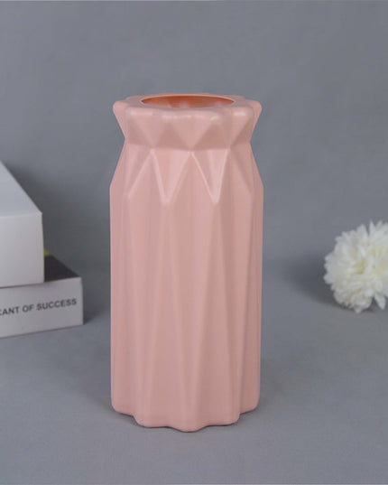 Wazon plastikowy dekoracyjny geometryczne wzory