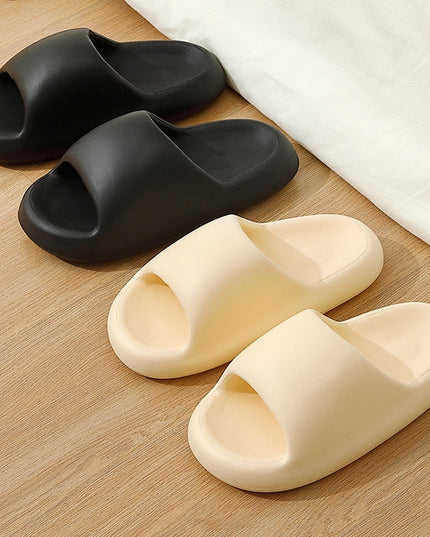 Modne klapki w jednolitych kolorach