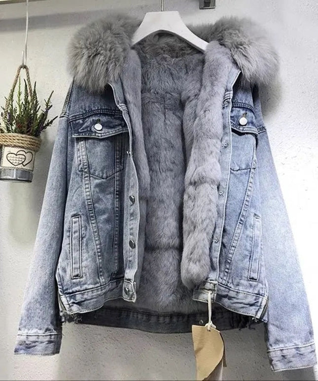 Damska kurtka zimowa z ociepleniem i futerkiem