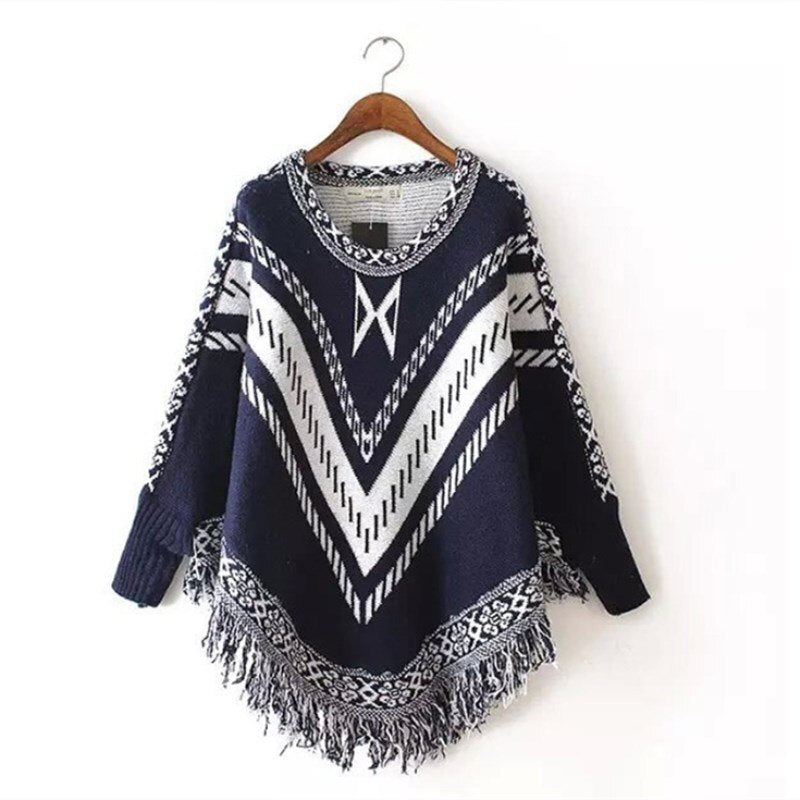 Damski sweter typu ponczo w azteckie wzory