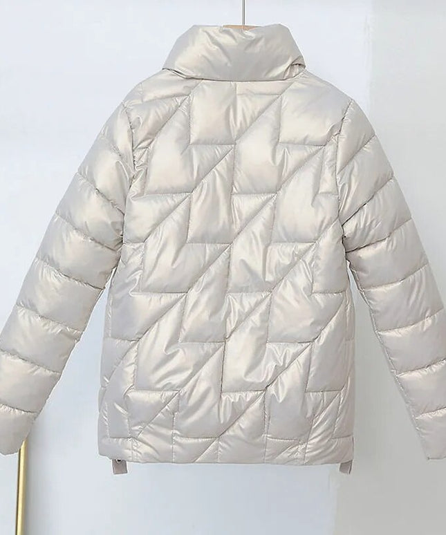 Damska kurtka zimowa z połyskującej tkaniny