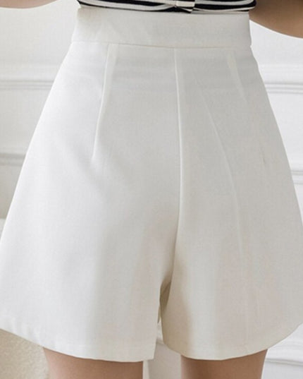 Damskie szorty eleganckie z ozdobnym guzikiem