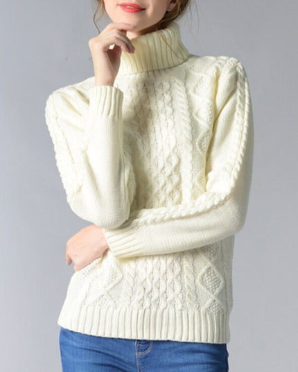 Damski sweter dziergany z golfem o prostym kroju