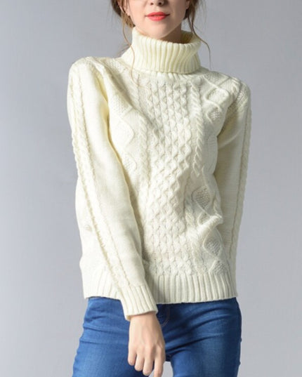 Damski sweter dziergany z golfem o prostym kroju