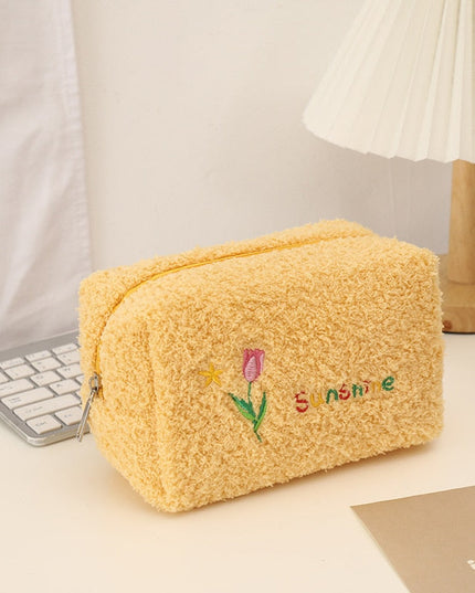 Kosmetyczka pluszowa z napisem i nadrukiem