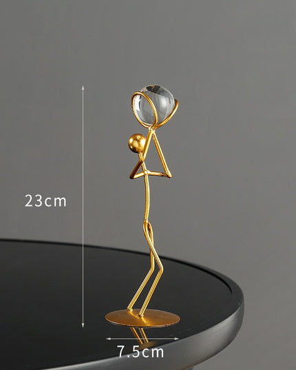 Figurka dekoracyjna ludzik złoty wysokość 19-25 cm